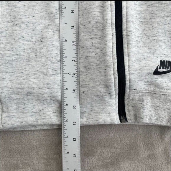 Nike Tech Women Hooded Full Zip Vest Size M Heather Gray Active Excellent Cond - Picture 9 of 11